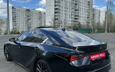 Lexus IS III, 2021 год, 6 500 000 рублей, 5 фотография