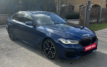 BMW 5 серия, 2020 год, 6 443 000 рублей, 2 фотография
