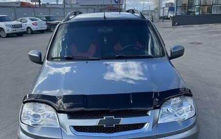Chevrolet Niva I рестайлинг, 2012 год, 599 999 рублей, 2 фотография