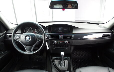 BMW 3 серия, 2009 год, 990 000 рублей, 9 фотография