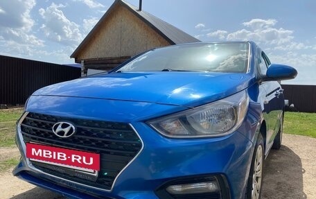 Hyundai Solaris II рестайлинг, 2018 год, 1 350 000 рублей, 4 фотография