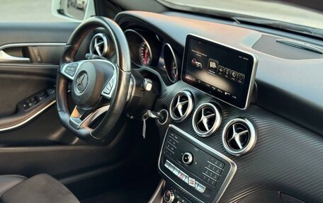 Mercedes-Benz A-Класс, 2015 год, 2 390 000 рублей, 31 фотография