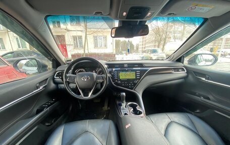 Toyota Camry, 2020 год, 3 320 000 рублей, 5 фотография
