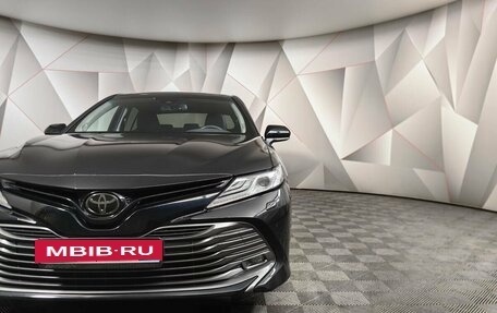 Toyota Camry, 2020 год, 3 575 000 рублей, 10 фотография