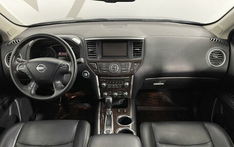 Nissan Pathfinder, 2015 год, 2 250 000 рублей, 7 фотография