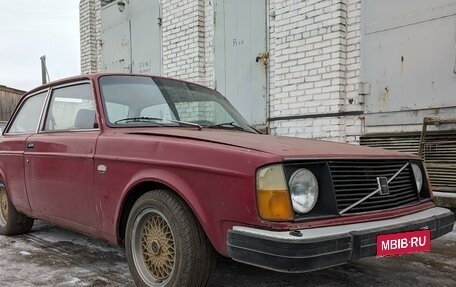 Volvo 240 Series, 1975 год, 350 000 рублей, 1 фотография