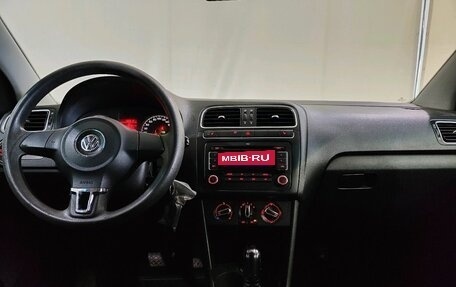 Volkswagen Polo VI (EU Market), 2010 год, 670 000 рублей, 13 фотография