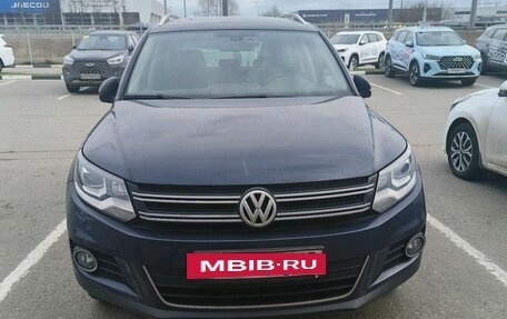 Volkswagen Tiguan I, 2013 год, 1 699 000 рублей, 2 фотография