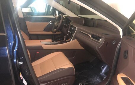 Lexus RX IV рестайлинг, 2019 год, 6 100 000 рублей, 3 фотография