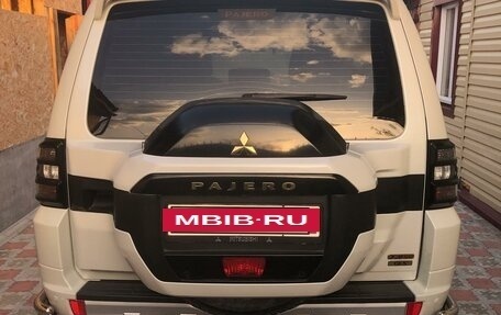 Mitsubishi Pajero IV, 2019 год, 4 000 000 рублей, 7 фотография