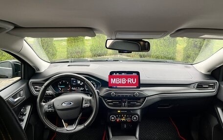 Ford Focus IV, 2018 год, 2 295 000 рублей, 15 фотография