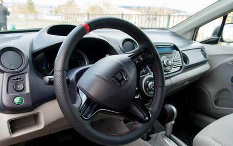 Honda Insight II рестайлинг, 2010 год, 1 150 000 рублей, 13 фотография