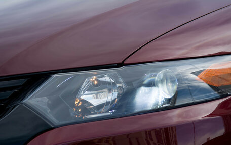 Honda Insight II рестайлинг, 2010 год, 1 150 000 рублей, 16 фотография
