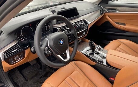 BMW 5 серия, 2017 год, 3 300 000 рублей, 8 фотография