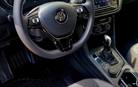 Volkswagen Tiguan II, 2019 год, 2 750 000 рублей, 8 фотография