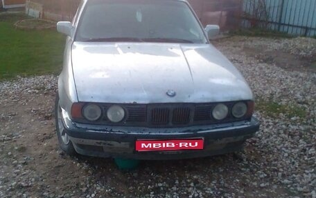 BMW 5 серия, 1992 год, 135 000 рублей, 1 фотография