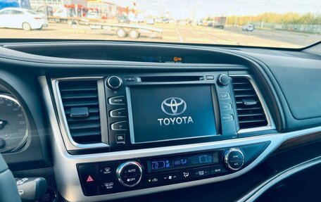 Toyota Highlander III, 2017 год, 3 800 000 рублей, 9 фотография