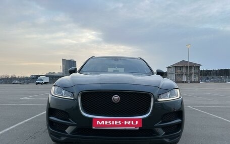 Jaguar F-Pace, 2017 год, 3 150 000 рублей, 2 фотография