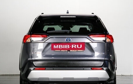 Toyota RAV4, 2019 год, 3 529 000 рублей, 5 фотография