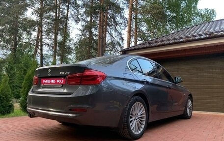 BMW 3 серия, 2017 год, 2 750 000 рублей, 14 фотография