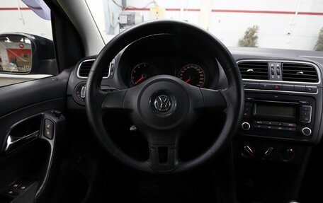 Volkswagen Polo VI (EU Market), 2010 год, 725 000 рублей, 17 фотография