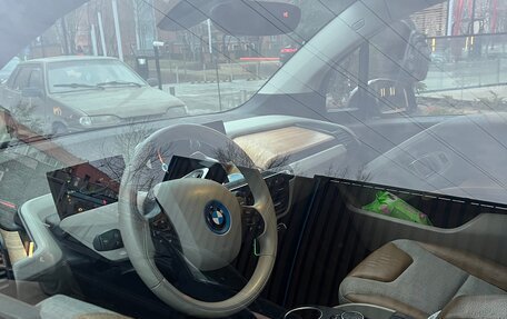 BMW i3 I01 рестайлинг, 2014 год, 1 700 000 рублей, 4 фотография