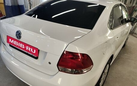 Volkswagen Polo VI (EU Market), 2012 год, 900 000 рублей, 22 фотография