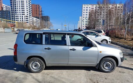 Toyota Probox I, 2010 год, 830 000 рублей, 3 фотография