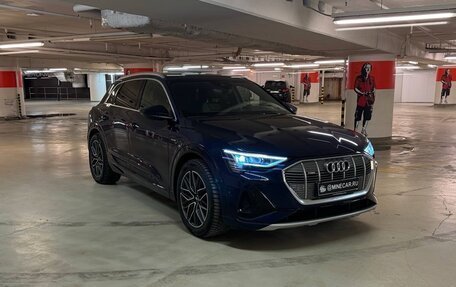 Audi e-tron I, 2022 год, 6 500 000 рублей, 2 фотография