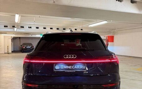 Audi e-tron I, 2022 год, 6 500 000 рублей, 8 фотография
