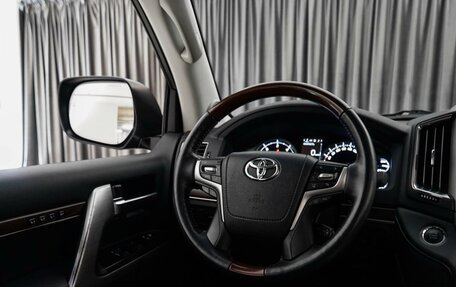 Toyota Land Cruiser 200, 2016 год, 7 549 000 рублей, 10 фотография