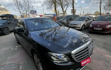 Mercedes-Benz E-Класс, 2018 год, 4 100 000 рублей, 3 фотография