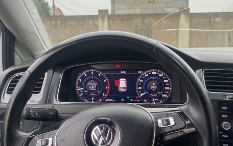 Volkswagen Golf VII, 2018 год, 2 400 000 рублей, 2 фотография