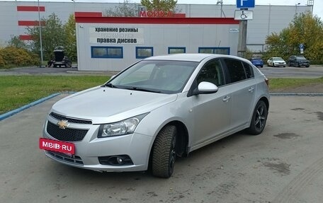 Chevrolet Cruze II, 2012 год, 920 000 рублей, 3 фотография