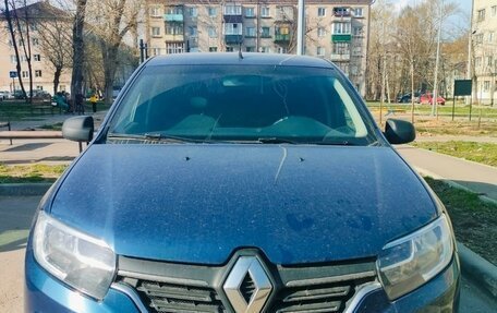 Renault Logan II, 2018 год, 850 000 рублей, 2 фотография
