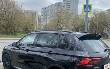 Volkswagen Tiguan II, 2018 год, 2 600 000 рублей, 5 фотография