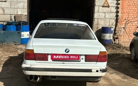 BMW 5 серия, 1989 год, 260 000 рублей, 3 фотография