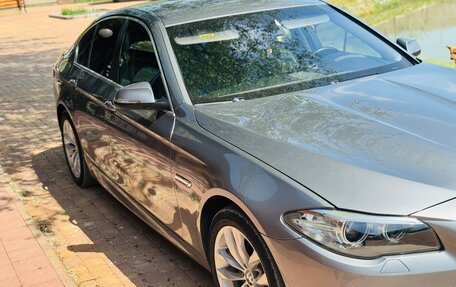 BMW 5 серия, 2015 год, 2 750 000 рублей, 2 фотография