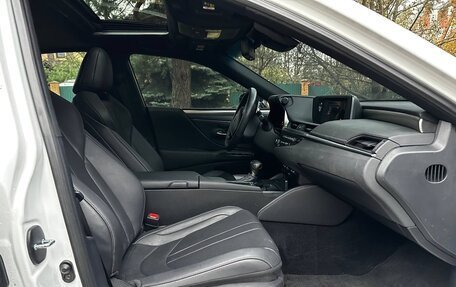 Lexus ES VII, 2021 год, 4 800 000 рублей, 14 фотография