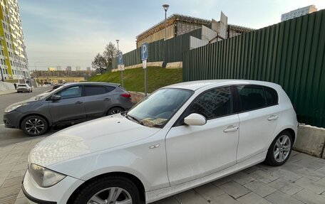 BMW 1 серия, 2009 год, 1 080 000 рублей, 4 фотография