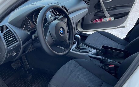 BMW 1 серия, 2009 год, 1 080 000 рублей, 6 фотография
