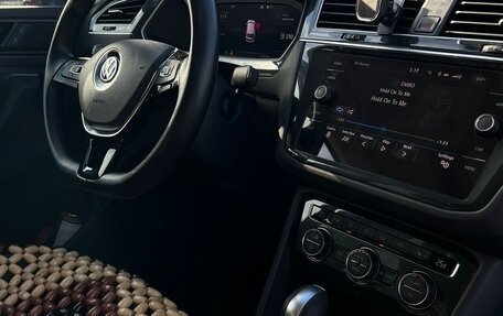 Volkswagen Tiguan II, 2020 год, 3 650 000 рублей, 6 фотография