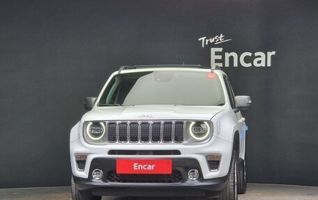 Jeep Renegade I рестайлинг, 2021 год, 1 654 000 рублей, 2 фотография