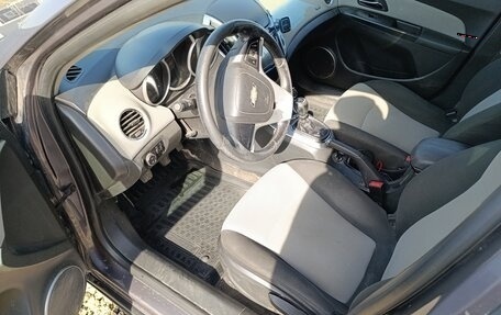 Chevrolet Cruze II, 2013 год, 900 000 рублей, 18 фотография