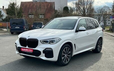 BMW X5, 2021 год, 5 894 817 рублей, 1 фотография