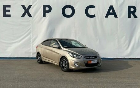 Hyundai Solaris II рестайлинг, 2013 год, 750 000 рублей, 2 фотография