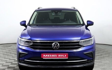 Volkswagen Tiguan II, 2021 год, 3 420 000 рублей, 2 фотография