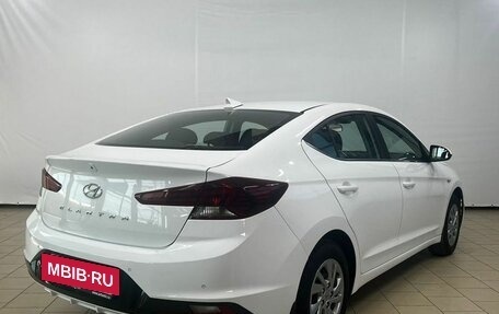 Hyundai Elantra VI рестайлинг, 2020 год, 1 900 000 рублей, 5 фотография