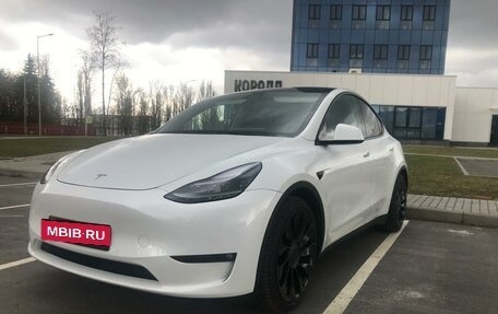 Tesla Model Y I, 2022 год, 5 600 000 рублей, 2 фотография