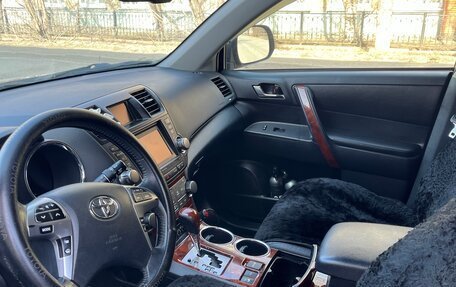 Toyota Highlander III, 2012 год, 2 050 000 рублей, 9 фотография